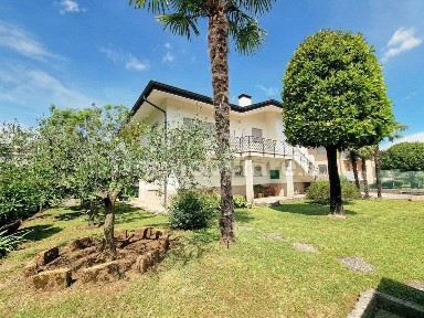 Udine, Vat - Paderno, Via Saluzzo, 4