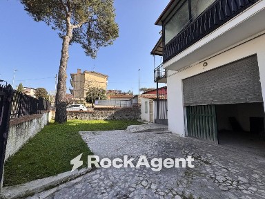 Magazzino - Deposito in Vendita