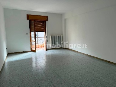 Trilocale via Ruggero Grieco 27, Centro, Avezzano