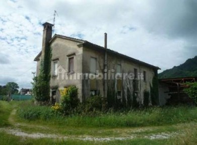 Casa indipendente all'asta via Carso, 36, Vittorio Veneto