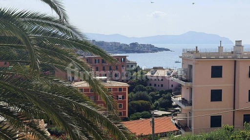 Appartamento via Capo di Santa Chiara, Sturla, Genova