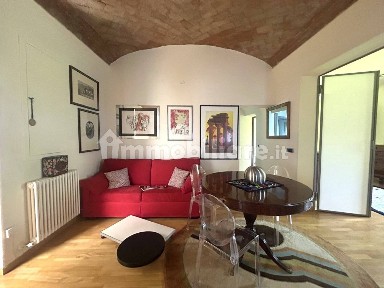 Bilocale Borgo del Correggio 30, Centro Storico, Parma