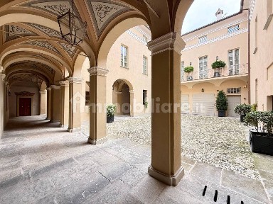 Bilocale Strada Conservatorio 2, Centro Storico, Parma