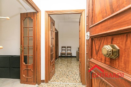 Quadrilocale via Gaetano Donizetti 12, Sestri Ponente, Genova