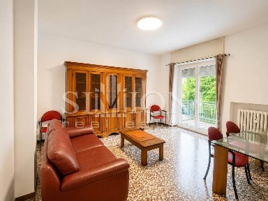 Trilocale ottimo stato, secondo piano, Montello, Varese