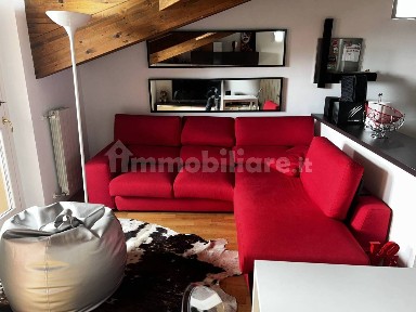 Bilocale ottimo stato, secondo piano, Vedano Olona
