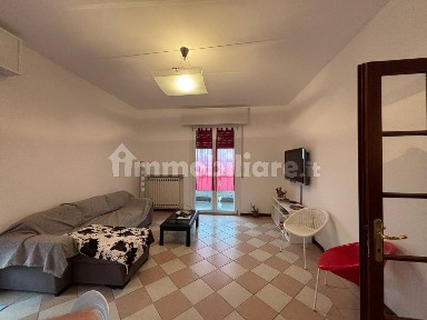 Quadrilocale ottimo stato, secondo piano, Centro, Fornovo di Taro