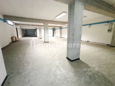 Magazzino - Deposito in Affitto