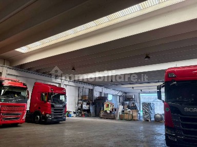 Magazzino - Deposito in Affitto