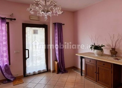 Negozio all'asta piazza G. Marconi, 52, Frassinelle Polesine