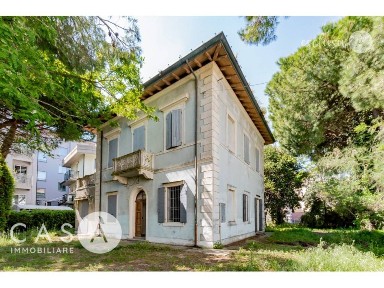 Cesenatico, Viale Giosuè Carducci, 6