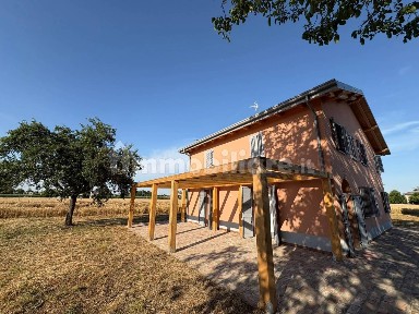 Villa unifamiliare via Guazzaloca 20, Frazioni Nord, Cento