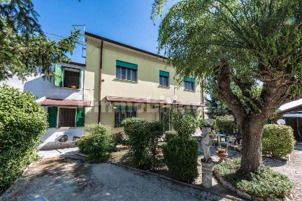Villa unifamiliare via Arcangelo Fabbri, Zona Industriale Mesola, Mesola