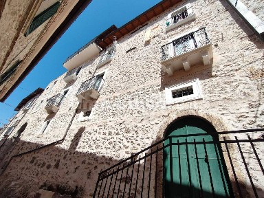 Loft, da ristrutturare, piano rialzato, Centro, Calascio