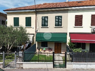 Terratetto unifamiliare via Trieste 30, Zevio Santa Maria, Zevio