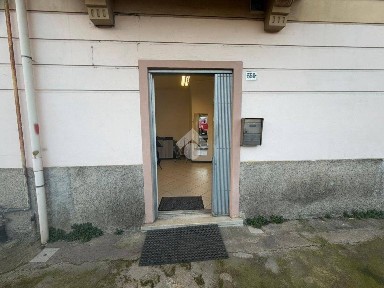 Locale commerciale in Affitto