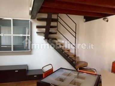 Trilocale buono stato, su più livelli, Via Taverna - Ospedale, Piacenza
