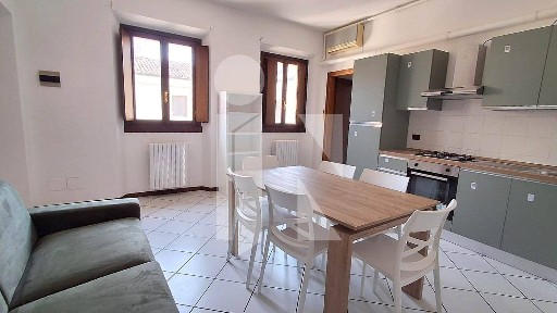 Bilocale buono stato, secondo piano, Centro, Mantova