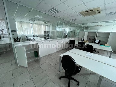 Ufficio - Studio in Affitto