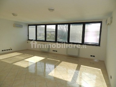 Ufficio - Studio in Affitto