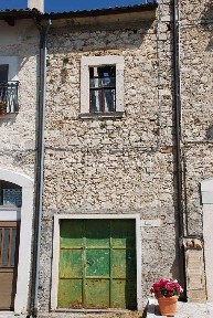 Rivisondoli, Via Fonticella, 86