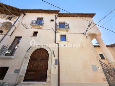 Fagnano Alto, Via del Colle