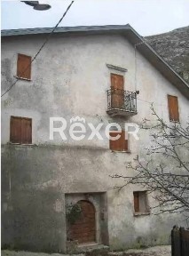 Terratetto unifamiliare via Valeria, Roccacerro, Tagliacozzo