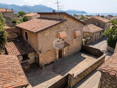 Avezzano, Via Ugo De Tiberis, 178