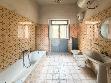 Avezzano, Via Cialdini, 10