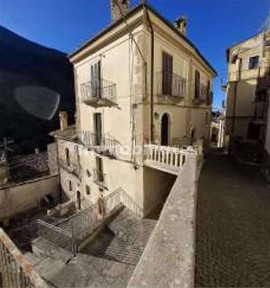 Pettorano sul Gizio, Via Piaia, 31