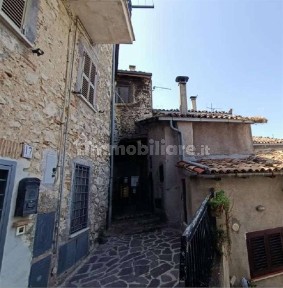 Pereto, Via S. Nicola, 38