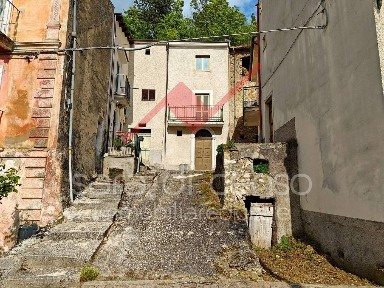 Goriano Sicoli, Via Claudia Valeria