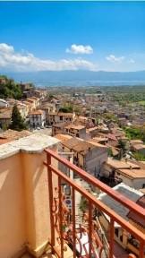 Terratetto unifamiliare via L'Aquila, Centro, Celano