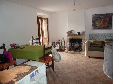 Terratetto unifamiliare via Vittorio Veneto, Pereto