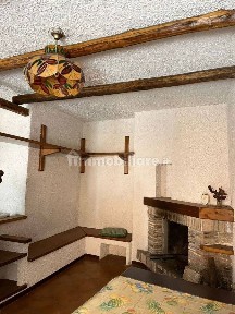 Pizzoli, Via Amicis, 58