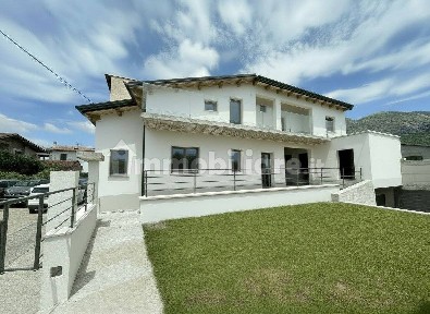 Avezzano, Via Lionelli