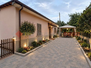 Avezzano, Borgo Incile, 10
