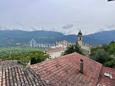 Capestrano, Via Navelli, snc