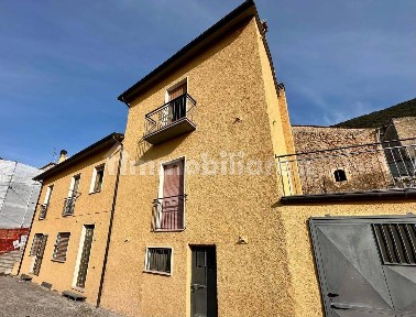 San Pio delle Camere, Via Circonvallazione sud, snc