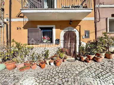 Capistrello, Via Sallustio