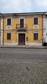 Avezzano, Piazza Camillo Benso di Cavour
