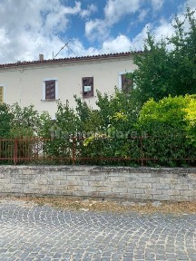 Villa Santa Lucia degli Abruzzi, Via San Nicola