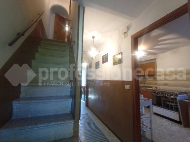 Ateleta, Via Nascosa, 5