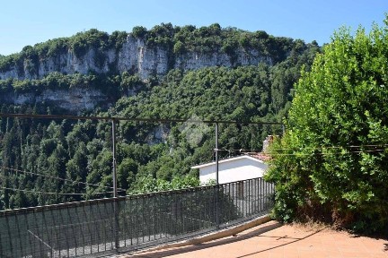 Tagliacozzo, Via Castello, 13