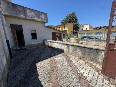 Avezzano, Via Brasile, 20
