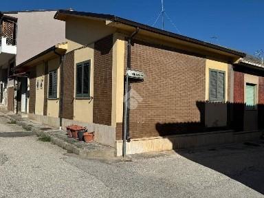 Avezzano, Via Marco Minghetti, 3