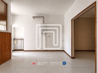 Sulmona, Via Montello, 25