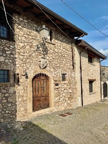 Massa d'Albe, Via Giulio Martorelli