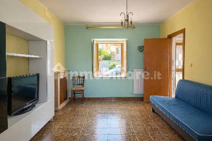 Sulmona, Via Gorizia, 26