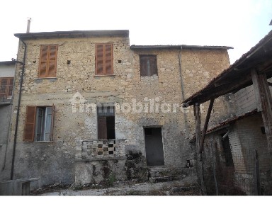 Avezzano, Via San Francesco, 169
